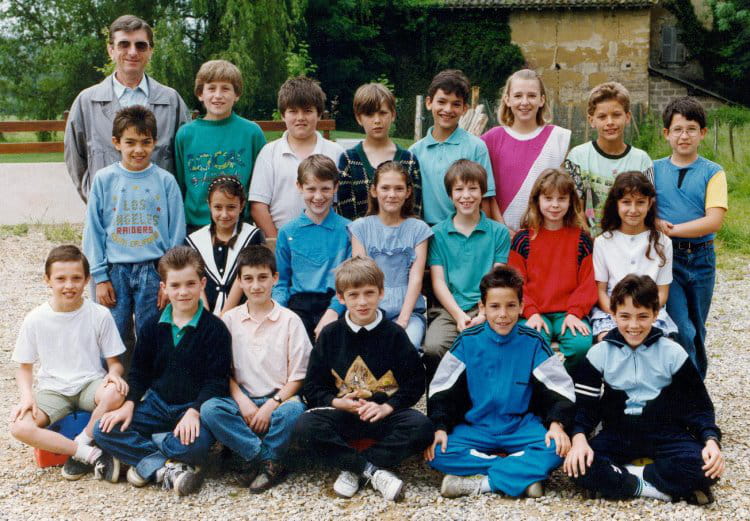 Photo de classe CLASSE DE cm1 cm2 de 1990, Ecole Primaire (Sainte