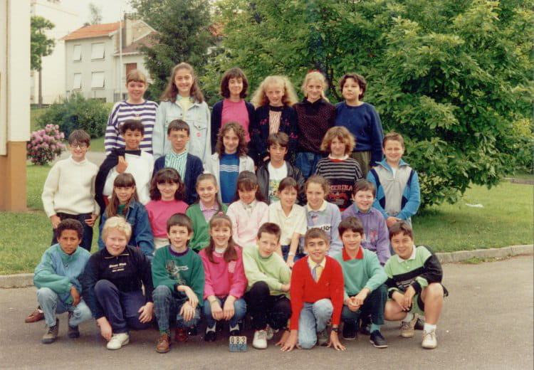 Photo de classe Année scolaire 1989 - 1990 de 1989, Collège Guy De ...
