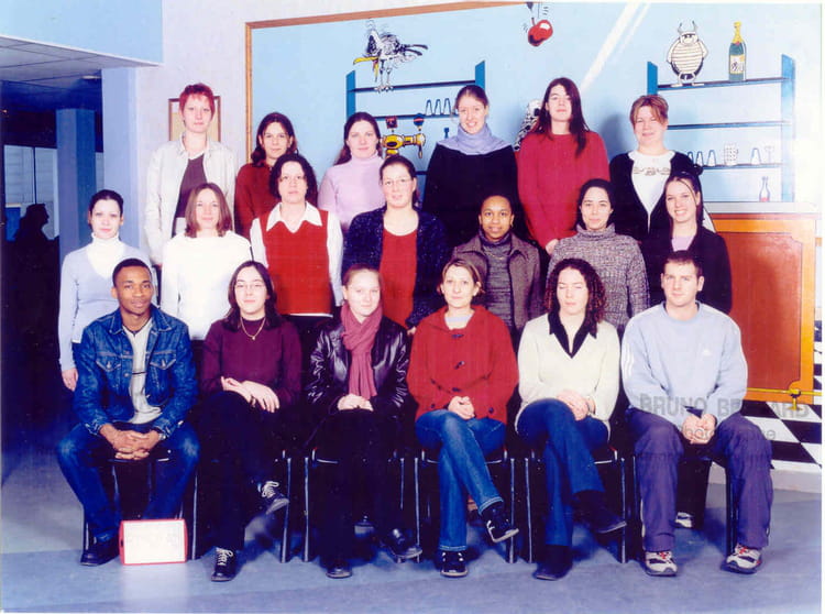 Photo de classe BTS 2 AD de 2003, Lycée Jean Moulin - Copains d'avant