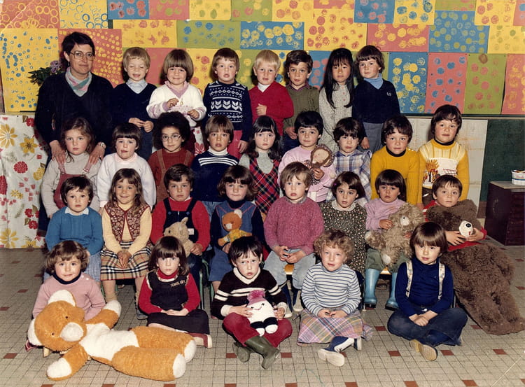 Photo de classe Petite Section de 1982, ECOLE SAINTE MARIE - Copains d ...