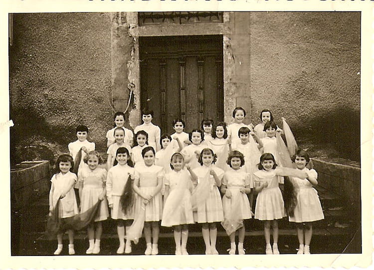 Photo de classe Classe Melle Lescure ? de 1957, Ecole Primaire La
