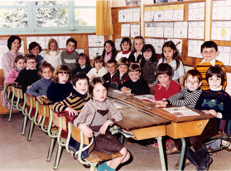 Photo de classe CE1 de 1980, ECOLE SAINTE MARIE - Copains d'avant
