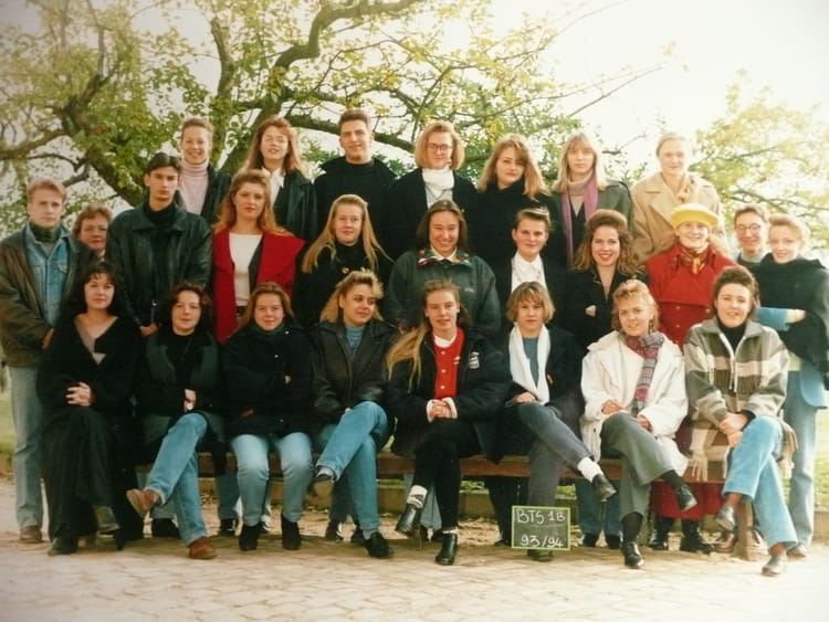 Photo de classe Bts 1b de 1993, Lycée Notre-dame - Copains d'avant