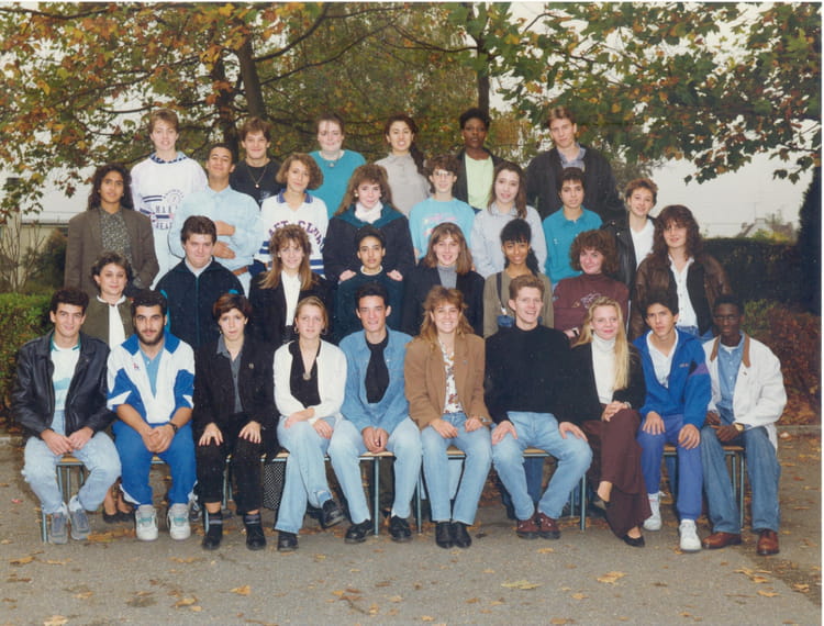 Photo de classe 1G5 de 1990, Lycée Van Gogh - Copains d'avant