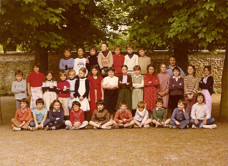 Photo de classe CE1CE2 de 1981, ECOLE SAINT GREGOIRE Copains d'avant