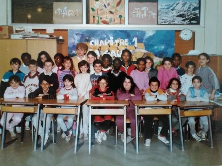 Photo de classe CM2 de 1984, Ecole Primaire Eugenie Cotton Copains d'avant Photo de classe CM2 de 1984, Ecole Primaire Eugenie Cotton Copains d'avant