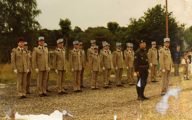 Photo de classe Les gradés de 1981, 501 Rcc - Copains d'avant