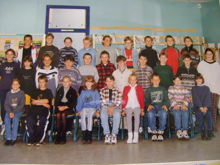 Photo de classe 6eme3 de 1996, Collège Jean Cocteau - Copains d'avant