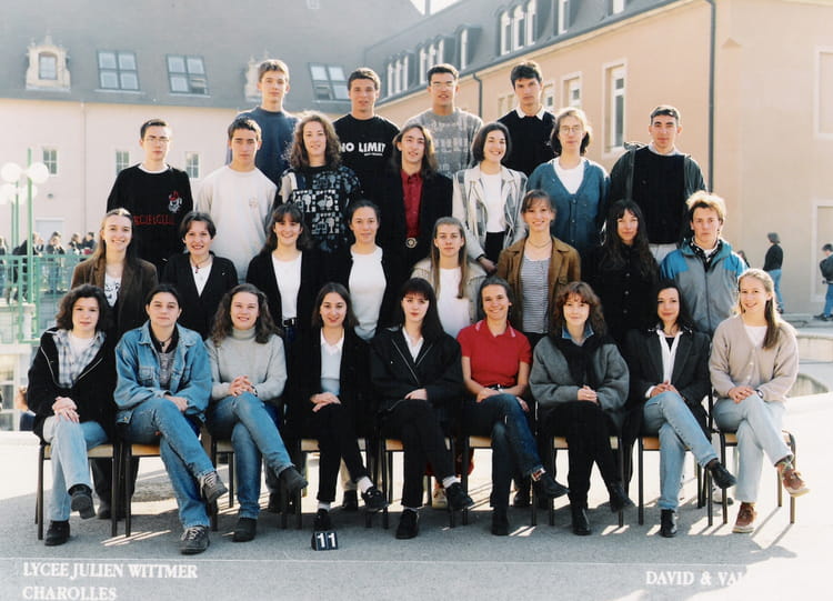 Photo de classe Terminale S1 de 1996, LEGTPJULIEN WITTMER - Copains d'avant