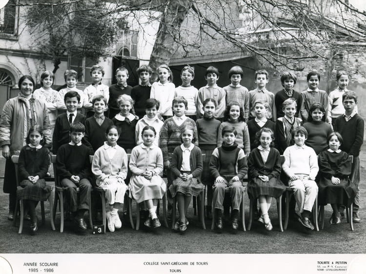 Photo de classe CM1 de 1985, ECOLE PETIT SAINT GREGOIRE Copains d'avant