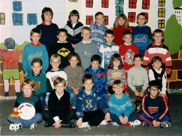 Photo de classe Ce1/ ce2 de 1996, Ecole Primaire (Saint Jean Des Champs
