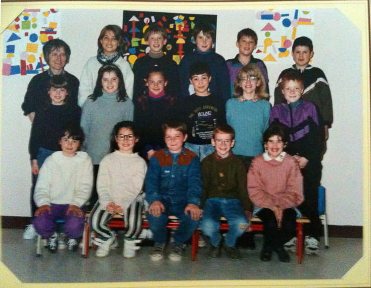 Photo De Classe CM1 De 1993 ECOLE PRIMAIRE Copains D avant photo-de-classe-cm1-de-1993-ecole-primaire-copains-d-avant