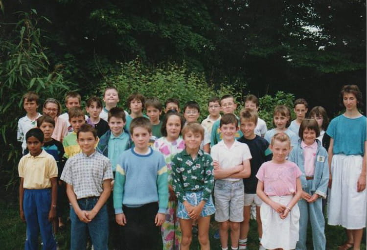Photo de classe Cm2 1988 / 1989 de 1989, Ecole Sainte Ursule (Chateau