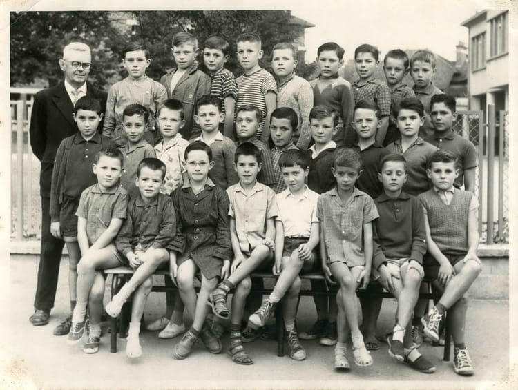 Photo de classe CARLE BAHON CM2 19611962 de 1961, ECOLE BAHON CARLE