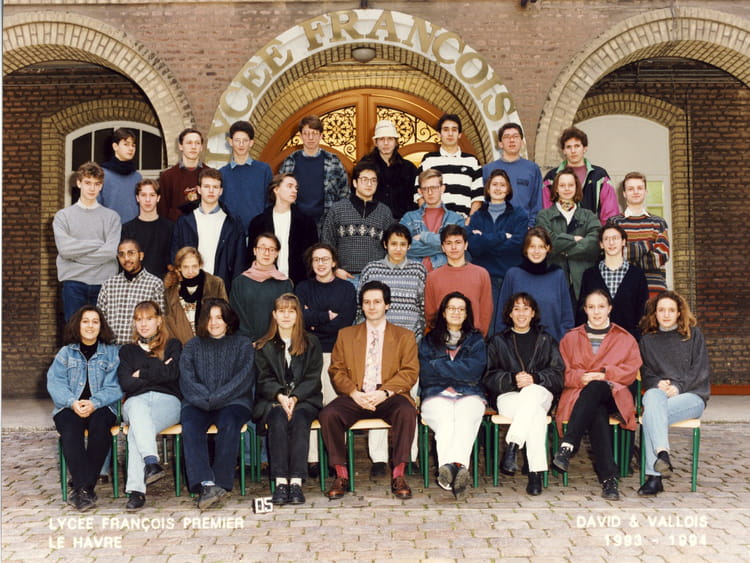 Photo de classe 1ère S3 de 1993, Lycée François 1er - Copains d'avant