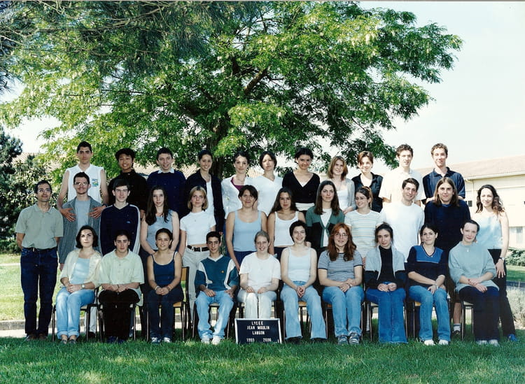 Photo de classe 1ES1 de 2000, Lycée Jean Moulin - Copains d'avant