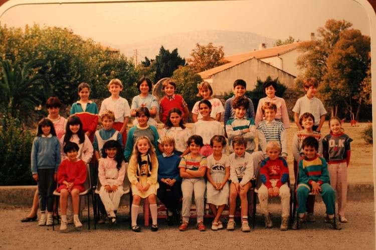 Photo de classe CE2,CM1,CM2 de 1986, Ecole Sainte Marthe (Cuers