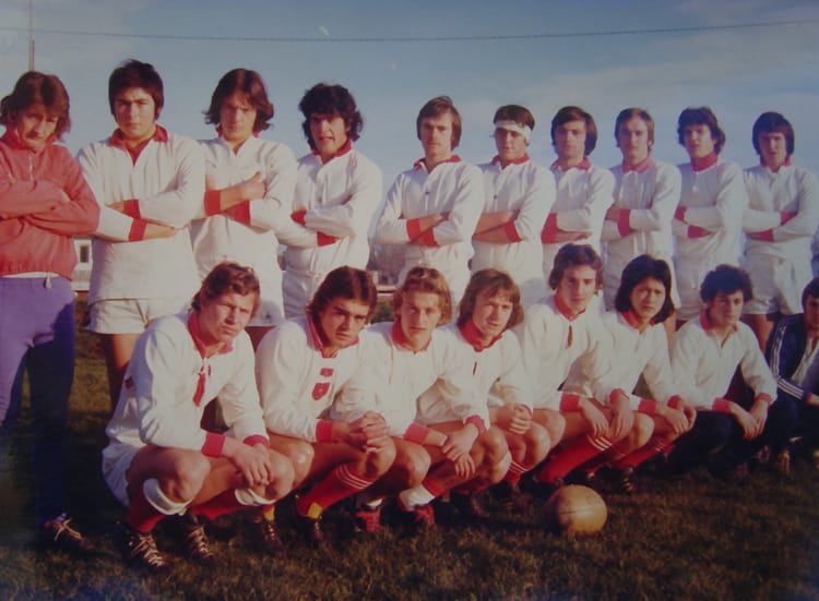 Photo de classe Cadets du stado de 1975, STADOCESTE TARBAIS Copains d'avant Photo de classe Cadets du stado de 1975, STADOCESTE TARBAIS Copains d'avant