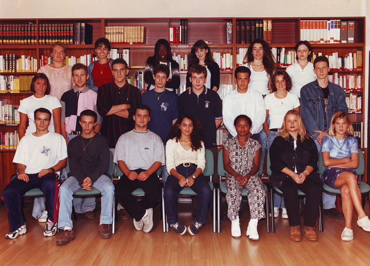 Photo de classe BTS COMPTA 1ERE ANNEE de 1997, Bts Lycée Beau-site ...