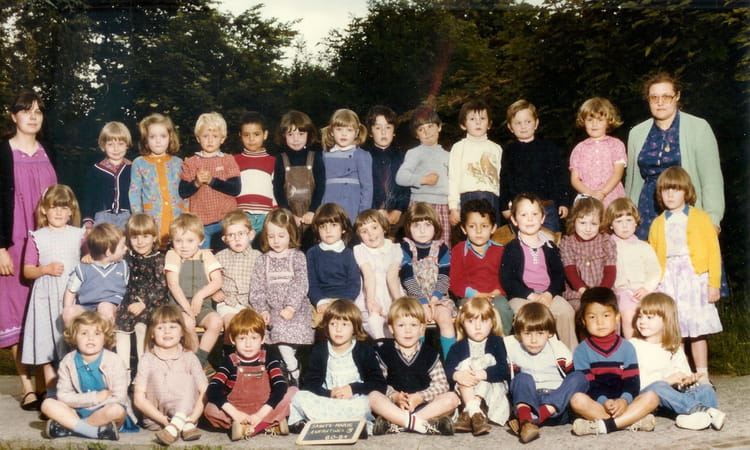 Photo de classe Enfantines 3 de 1981, ECOLE SAINTE MARIE - Copains d'avant