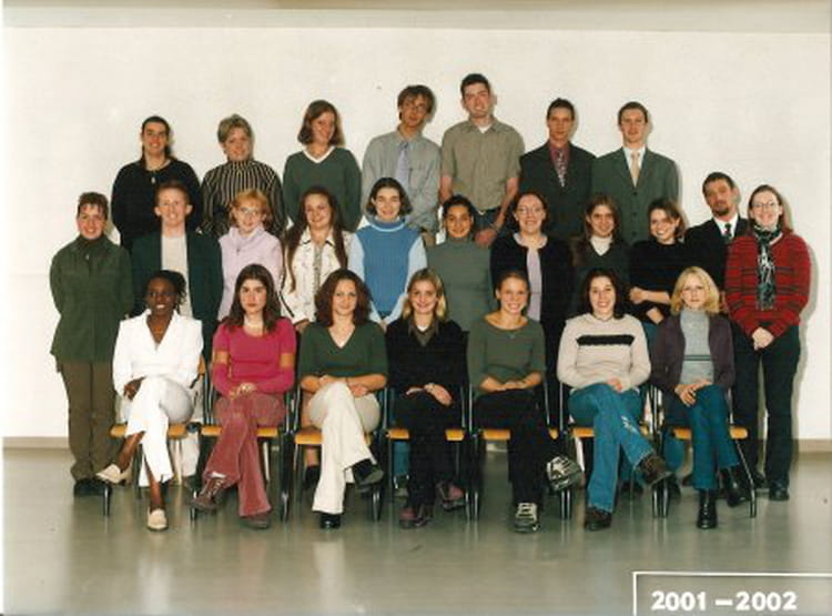 Photo de classe BTS ACO 1 de 2001, Lycée Saint-pierre - Copains d'avant