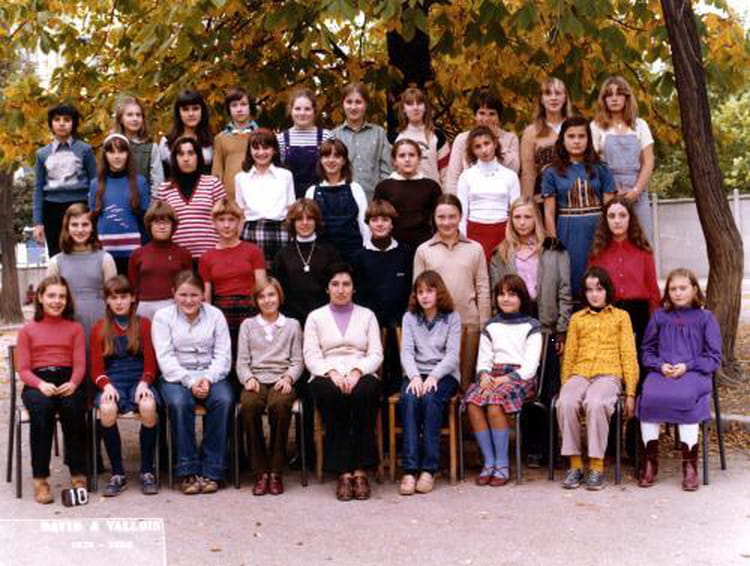 Photo de classe 5éme de 1979, école Sainte Marthe Copains d'avant