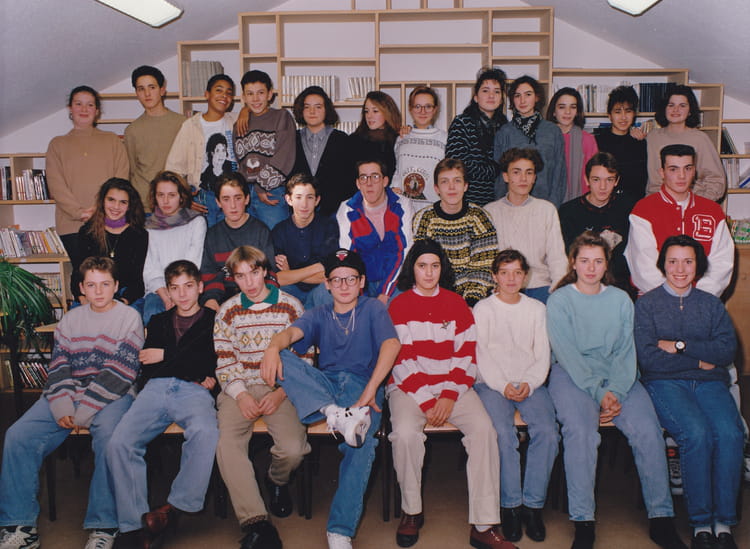Photo de classe 3EME C 1993/1994 de 1993, ECOLE SAINTE FAMILLE
