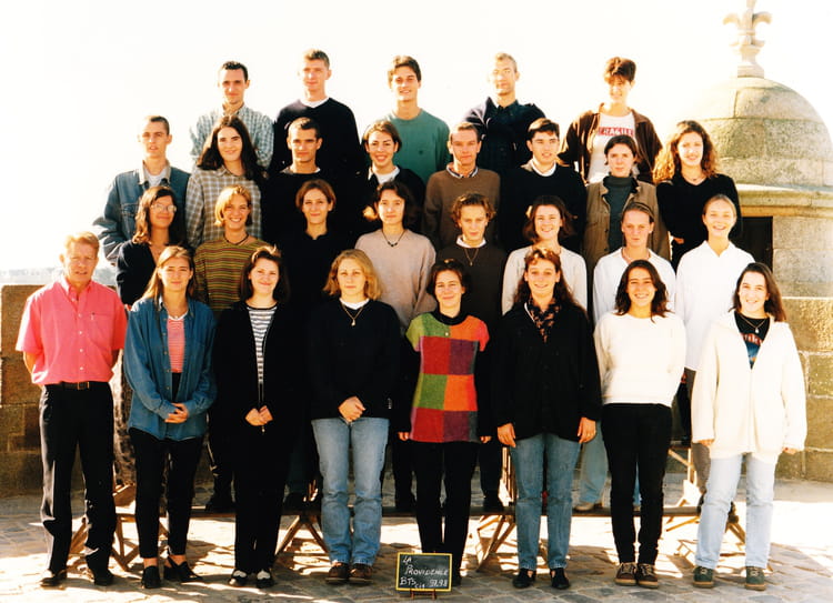 Photo de classe BTS CI 1 97-98 de 1997, Lycée Professionnel La ...
