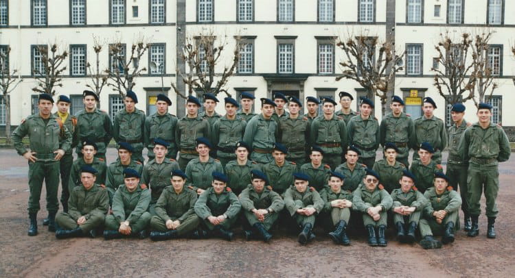 CPA CARTE PHOTO Militaires du 92e RI régiment d'infanterie de Clermont