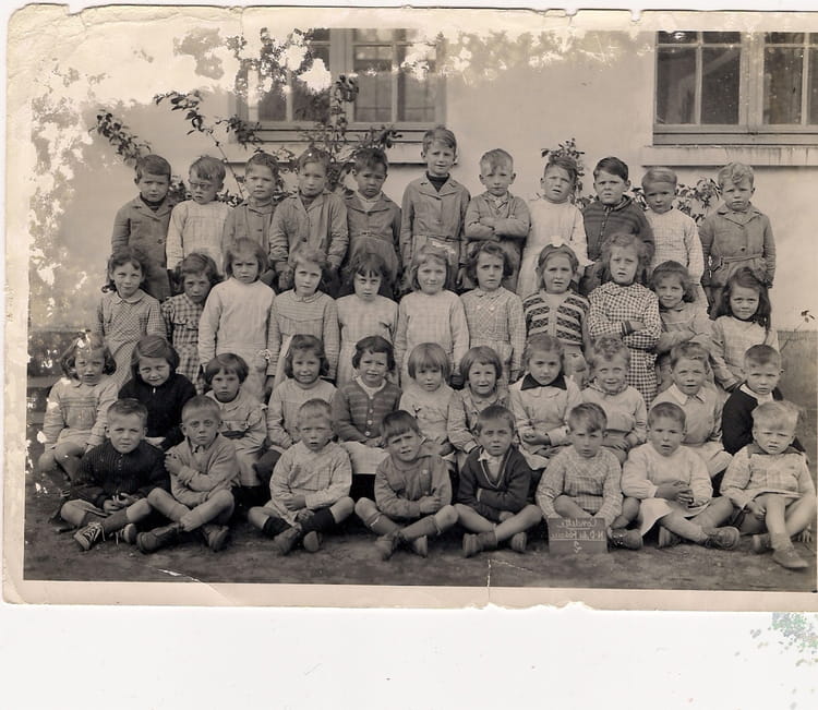 Photo de classe PRIMAIRE de 1954, Ecole Notre Dame Du Rosaire (Condette) Copains d'avant