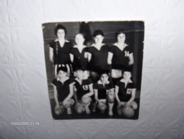 Photo de classe Mon equipe de basket de 1970, ASA BASKET Copains d'avant