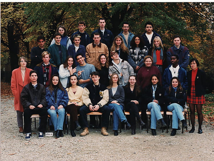 Photo de classe 1995-1996 Terminale STT de 1995, Lycée Michelet ...