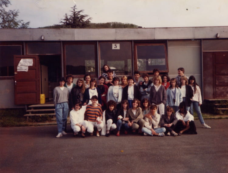 Photo de classe BEP VENTE de 1987, Lycée Professionnel Henri Poincaré