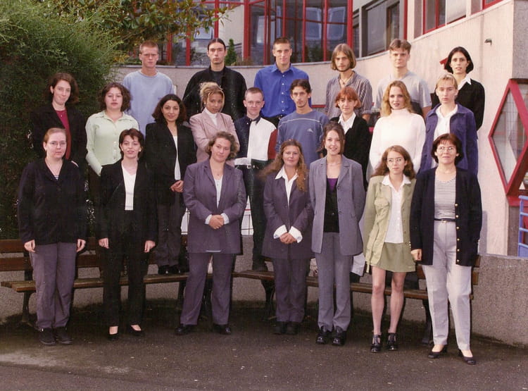 Photo de classe Term STT ACA de 2000, Lycée Sainte-thérèse - Copains d ...