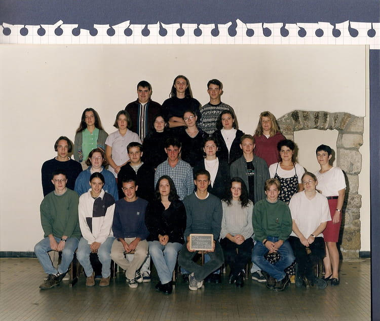 Photo de classe Term STT 1 Comptabilité / Gestion de 1997, Lycée Saint ...