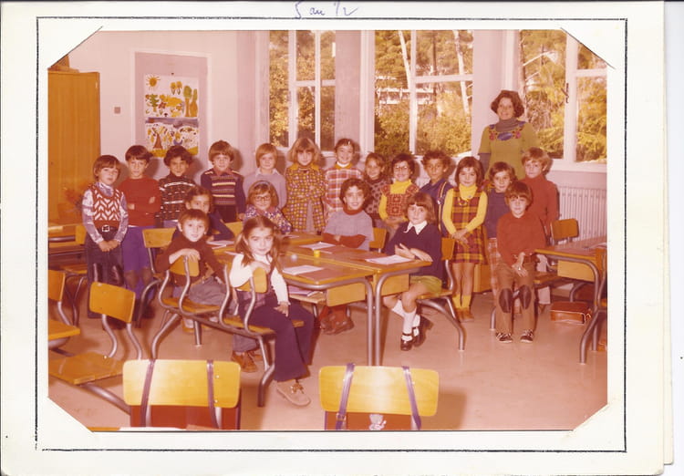 Photo de classe CP de 1975, ECOLE LES TROIS PONTS Copains d'avant