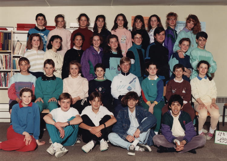 Photo de classe Collège St François d'Assise 4éme E 19891990 de 1989