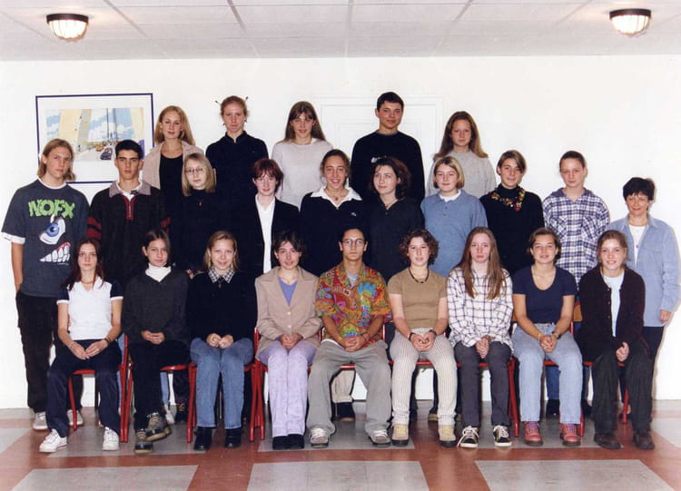 Photo de classe 1ère L2 de 1998, Lycée Michel Anguier - Copains d'avant