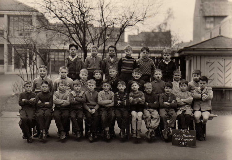 Photo de classe C.E.1 de 1957, Ecole Primaire De La Ziegelau Strasbourg