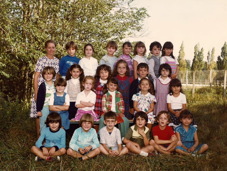 Photo de classe Cp marie curie de 1982, ECOLE MARIE CURIE - Copains d'avant