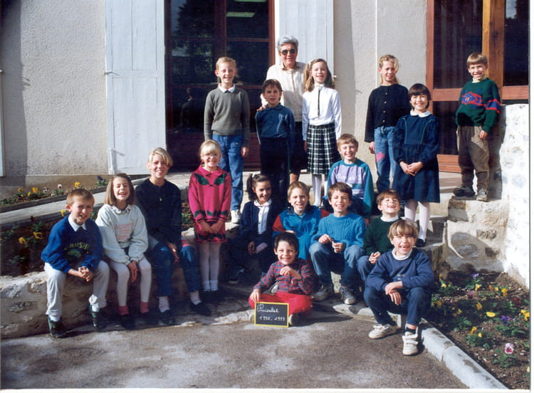 Photo de classe Puiselet de 1992, Ecole De La Grande Vallee (Puiselet