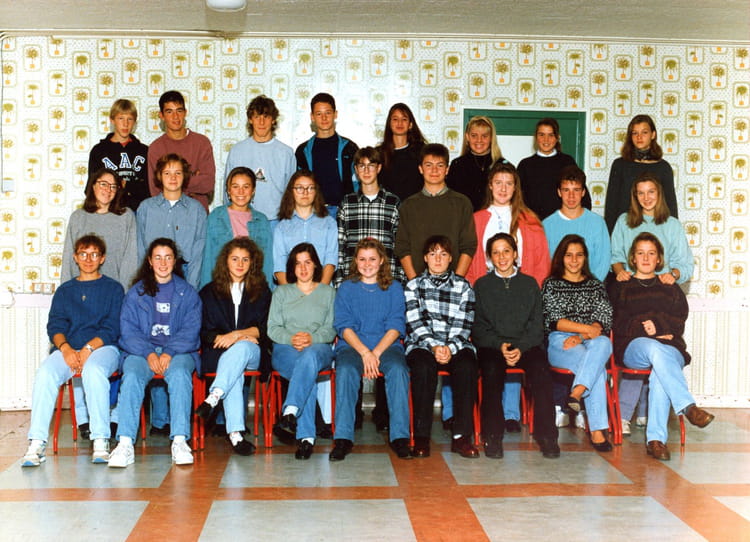 Photo de classe 2de 1 de 1992, Lycée Michel Anguier - Copains d'avant
