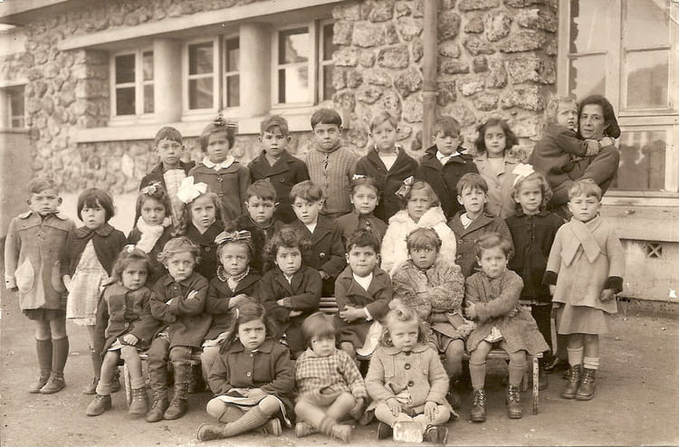 Photo De Classe Emile Pajot De 1953 ECOLE EMILE PAJOT Copains D avant photo-de-classe-emile-pajot-de-1953-ecole-emile-pajot-copains-d-avant