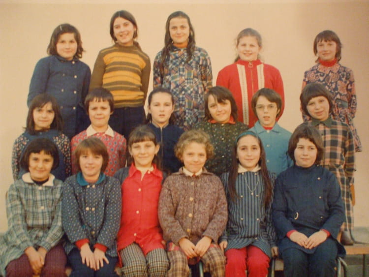 Photo de classe CM2 1970 74 de 1971, Ecole Primaire (Saint Romans Les
