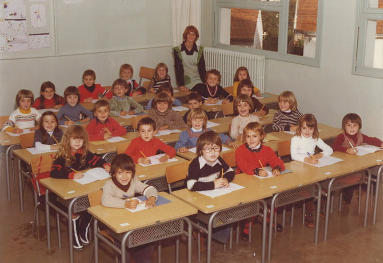 Photo De Classe Maternelle De 1976 ECOLE LE DOUET Copains D avant