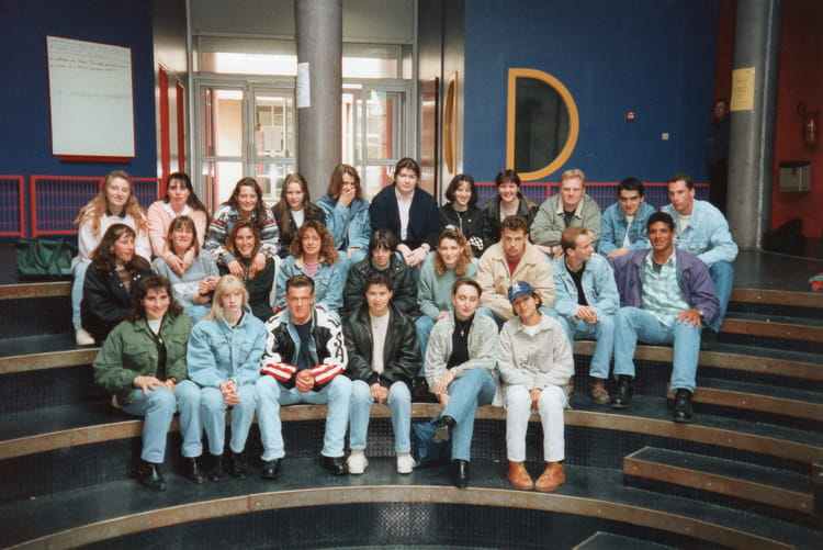 Photo de classe Terminale stt 1994-1995 de 1994, Lycée Louise Michel ...
