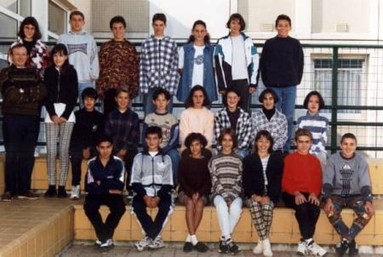 Photo de classe 4ème C de 1996, Collège Guillaume De Lorris - Copains d