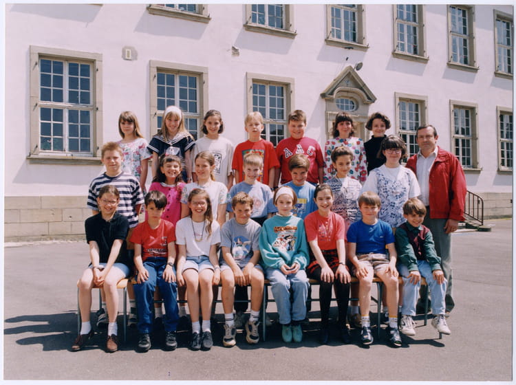 Photo de classe CM2 19931994 de 1993, Ecole Saint Francois (Thionville