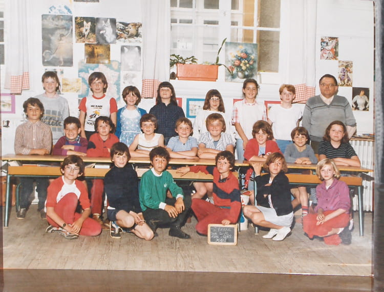 Photo de classe Cm1 cm2 de 1984, ECOLE PRIMAIRE MARIE CURIE - Copains d ...