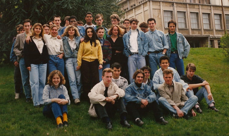 Photo de classe TD3 de 1991, Lycée Jean Moulin - Copains d'avant